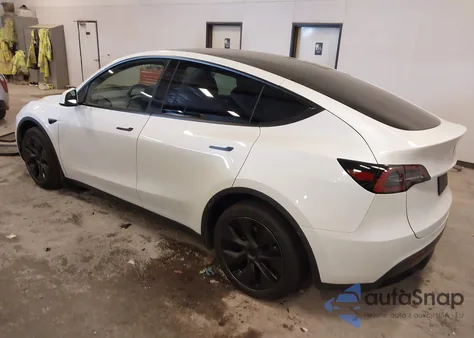 2025 Tesla Model Y Long Range Dual Motor All-Wheel Drive из США, поврежденный, VIN 7SAYGDEE9SF254808